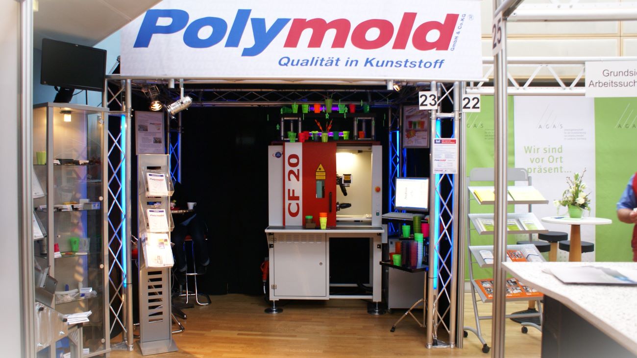 innoSTA - POLYMOLD war von 2000 bis 2015 bei jeder Innovationsmesse in Starnberg mit dabei! Hier der Messestand 2009 mit damaligem Logo zum 10-jährigen Jubiläum.