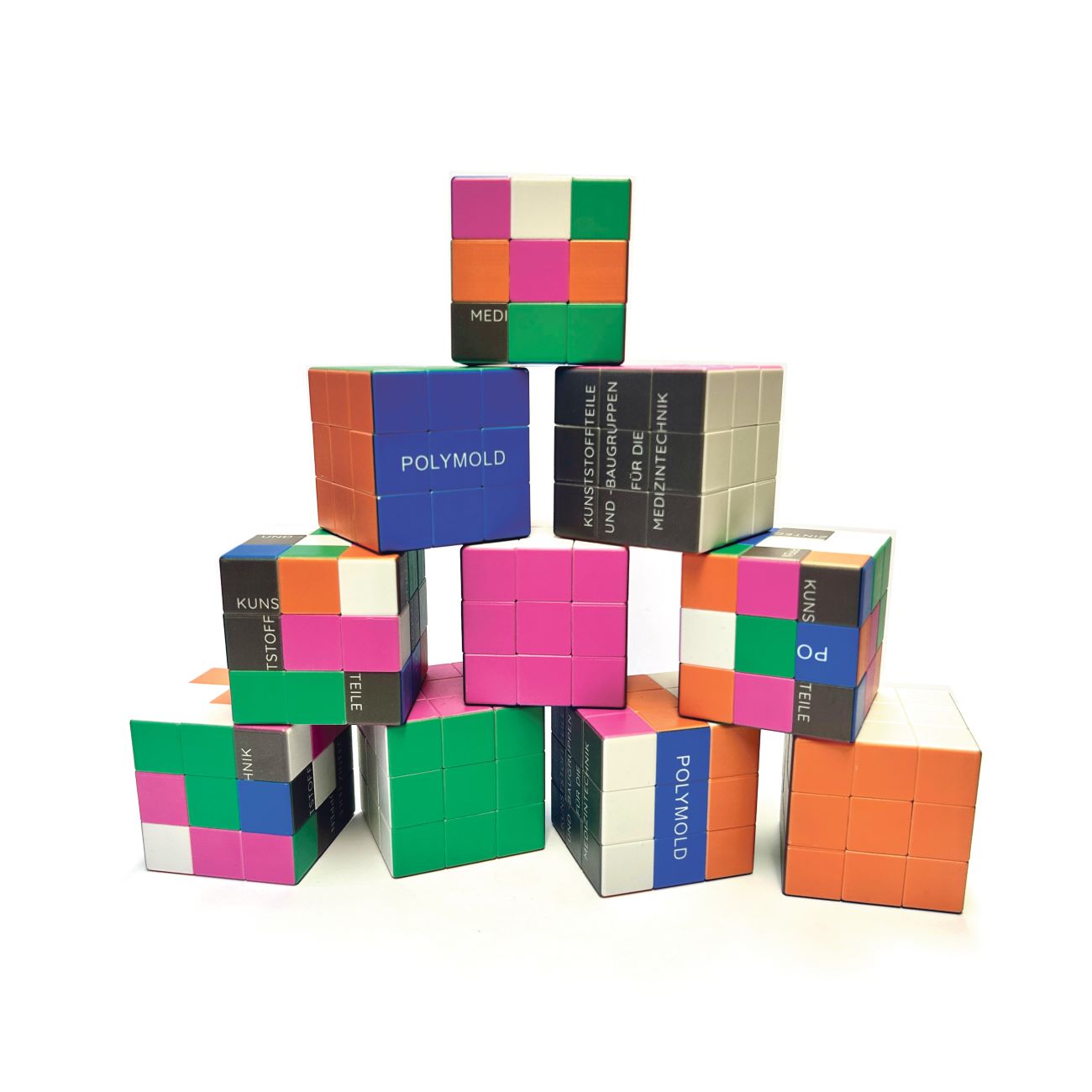 Weihnachten bei POLYMOLD 2025 | unser Zauberwürfel Tannenbaum