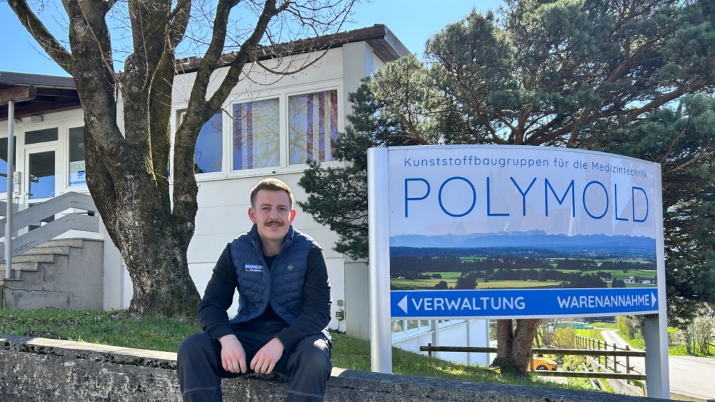 Thomas Rapp hat bei POLYMOLD Kunststoff- und Kautschuktechnologe gelernt. Jetzt macht er seinen Kunststoff-Techniker an der Technikerschule in Wasserburg a. Inn.